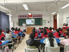 导学生养成不采办、不食用不健康食物的 